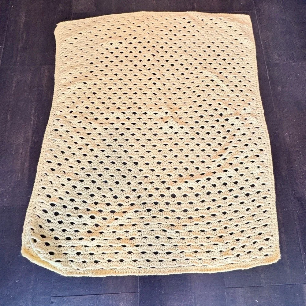Handmade Crochet Blanket Baby‎ Yellow Cream Boho Afghan Cozy Vintage 45